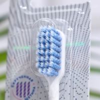 Зубная щётка D.I.E.S. White Max, средней жёсткости, микс, 1 шт. Зубная щётка D.I.E.S. White Max, средней жёсткости, микс, 1 шт.