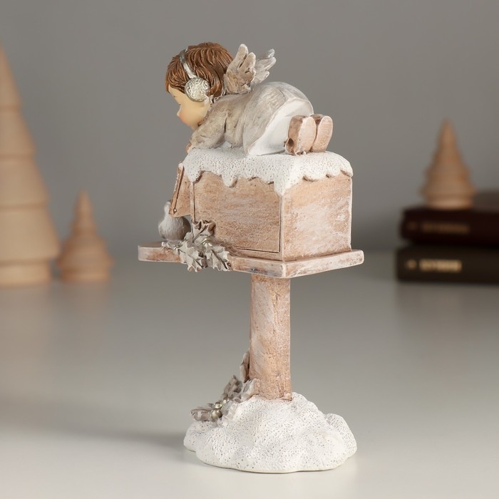 Сувенир полистоун "Любопытный ангелочек на почтовом ящике" 8,5х5х13 см