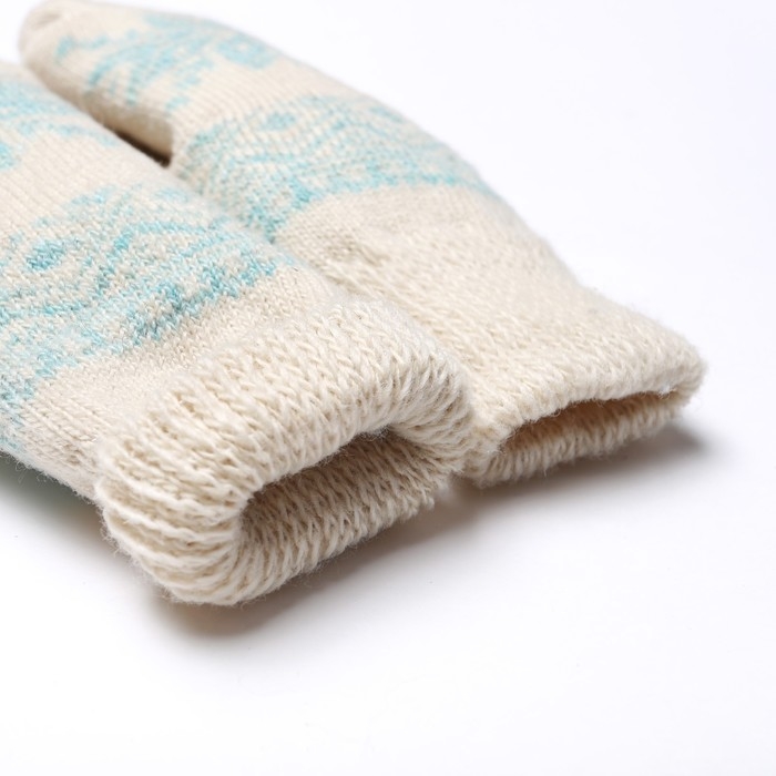 Новый год. Варежки женские шерстяные &laquo;Снежинка&raquo;, цвет белый, размер 20-22