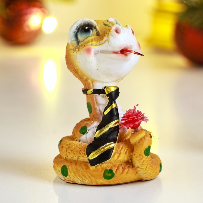 Новый год. Символ 2025. Фигура Новый год. Символ 2025. Фигура "Змейка в галстуке" 4х4х6см, цветная