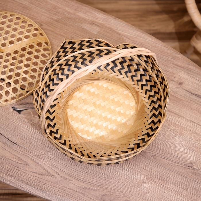 Корзинка с крышкой плетёная, из бамбука 30х30х20 см