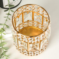 Подсвечник металл, стекло на 1 свечу "Прямоугольники и круги" золото 15,3х11х11 см Подсвечник металл, стекло на 1 свечу "Прямоугольники и круги" золото 15,3х11х11 см