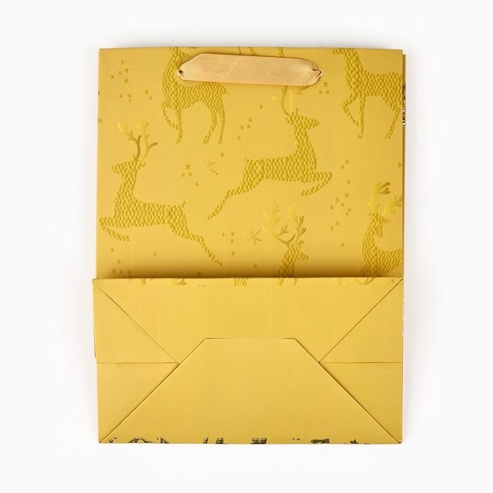 Пакет подарочный новогодний ламинированный &laquo;Олени&raquo;, MS 23 x 18 х 10 см