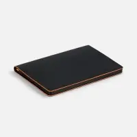 Ежедневник Trait, недатированный, черный с оранжевым Ежедневник Trait, недатированный, черный с оранжевым