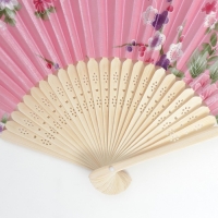 Веер бамбук, текстиль h=21 см "Цветы" с чехлом, розовый Веер бамбук, текстиль h=21 см "Цветы" с чехлом, розовый