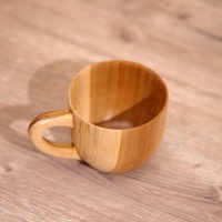 Кружка, тиковое дерево 11х8х7 см Кружка, тиковое дерево 11х8х7 см