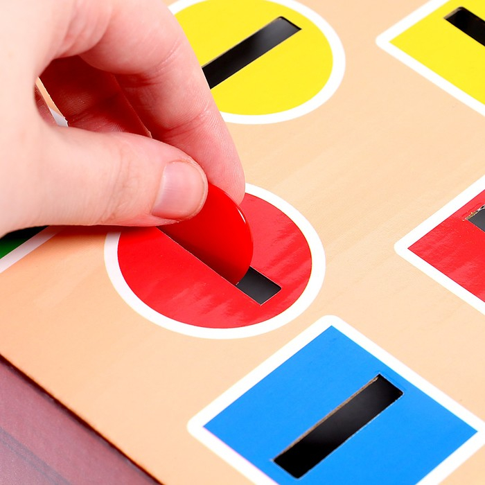 Развивающий сортер &laquo;Цвета и формы&raquo;