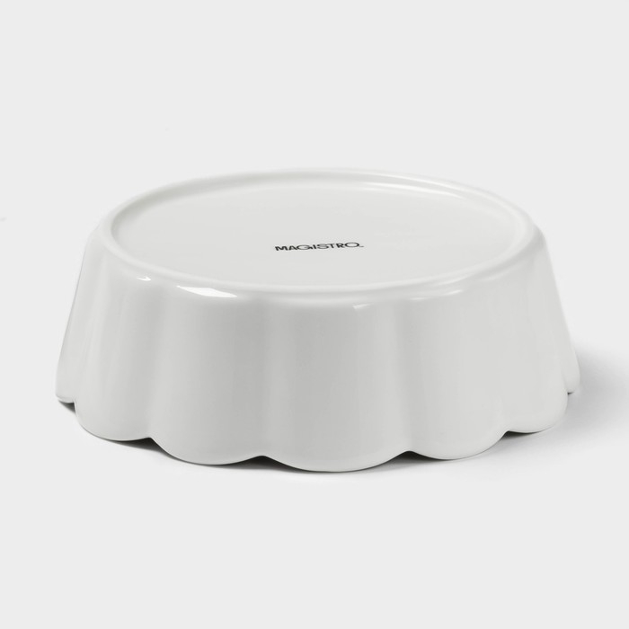 Блюдо фарфоровое для запекания Magistro «Флора», d=15 см, цвет белый Блюдо фарфоровое для запекания Magistro «Флора», d=15 см, цвет белый