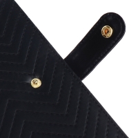 Ежедневник недатированный, A5, 136 листов, кожзам, deVENTE.Elizabeth, твердая обложка с поролоном, хлястик, перфорация, ляссе, блок 70%, черный Ежедневник недатированный, A5, 136 листов, кожзам, deVENTE.Elizabeth, твердая обложка с поролоном, хлястик, перфорация, ляссе, блок 70%, черный