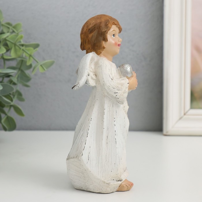 Сувенир полистоун Сувенир полистоун "Ангел в бежевой тоге с сердечком" 6х8,5х16 см