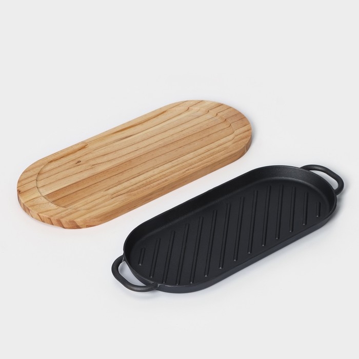 Сковорода чугунная «Овал гриль», 43×16,5×2,5 см, с ручками, на деревянной подставке Сковорода чугунная «Овал гриль», 43×16,5×2,5 см, с ручками, на деревянной подставке