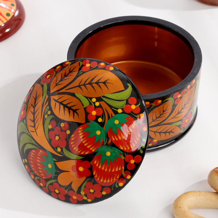 Коробка &laquo;Ягодка&raquo;, средняя,12&times;7 см, хохлома