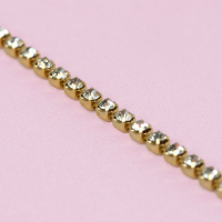 Цепь со стразами, металл, стекло, 2 мм, 9 &plusmn; 1 м, цвет золотой