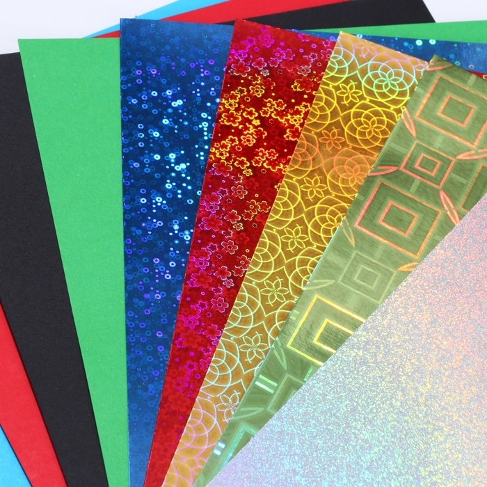Картон цветной с голографией, А4, 10 листов, 10 цветов, немелованный, двусторонний, в папке, 250 г/м&sup2;, Человек-паук