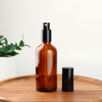 Бутылочка для хранения, с распылителем, 100 мл, цвет коричневый/чёрный Бутылочка для хранения, с распылителем, 100 мл, цвет коричневый/чёрный