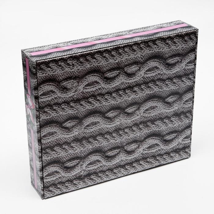 Новый год. Коробка сборная крышка-дно с окном, "Теплый Новый Год", 37 х 32 х 7 см.