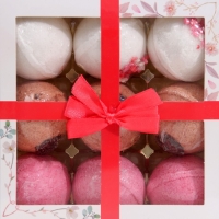 Набор бомбочек Candy bath bar "La boite des bonbons", 9*40 г Набор бомбочек Candy bath bar "La boite des bonbons", 9*40 г