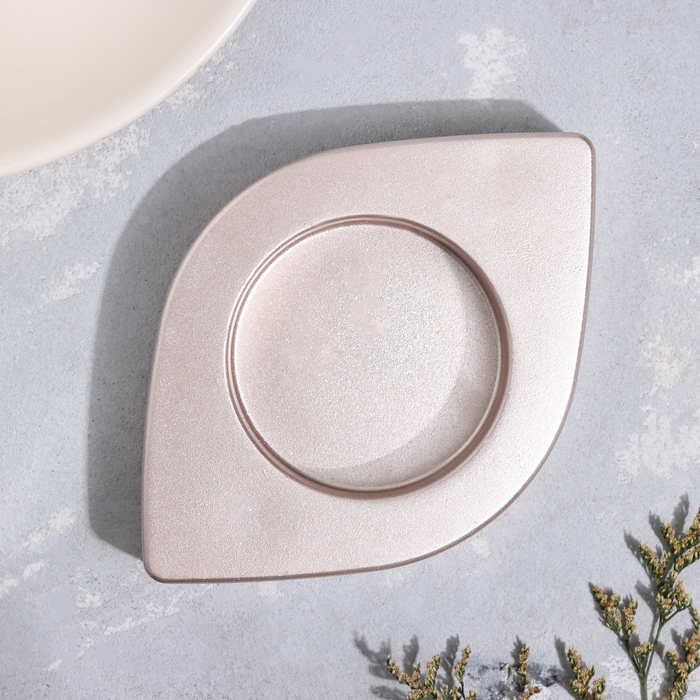 Подсвечник "Глаз. Мрамор"  из гипса, 14,5х9,5х2см,шампань