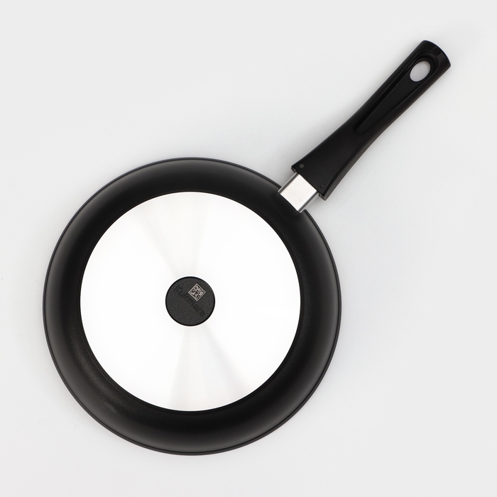 Сковорода «Традиция», d=26 см, съёмная ручка, антипригарное покрытие, цвет чёрный Сковорода «Традиция», d=26 см, съёмная ручка, антипригарное покрытие, цвет чёрный