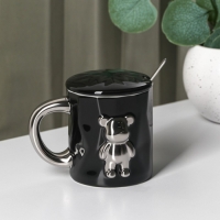 Кружка керамическая с ложкой «Стильный мишка», 320 мл, цвет чёрный Кружка керамическая с ложкой «Стильный мишка», 320 мл, цвет чёрный