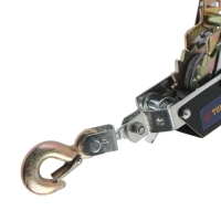 Лебедка рычажная ТУНДРА, двойное храповое колесо, тяга 1.5 т (подъем 0.6 т), трос 2 метра Лебедка рычажная ТУНДРА, двойное храповое колесо, тяга 1.5 т (подъем 0.6 т), трос 2 метра