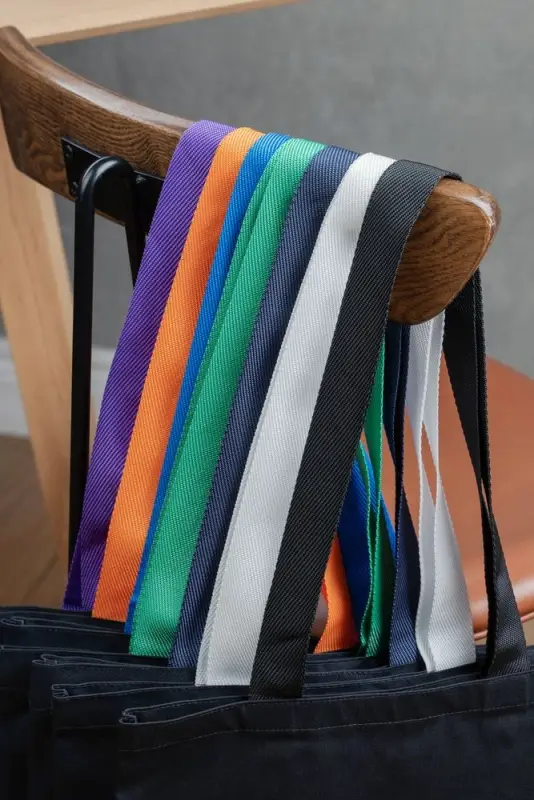 Холщовая сумка BrighTone, черная с красными ручками Холщовая сумка BrighTone, черная с красными ручками