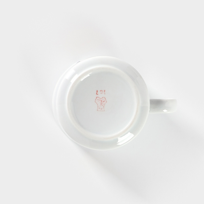 Кружка фарфоровая «Пчёлы», 200 мл, рисунок микс Кружка фарфоровая «Пчёлы», 200 мл, рисунок микс