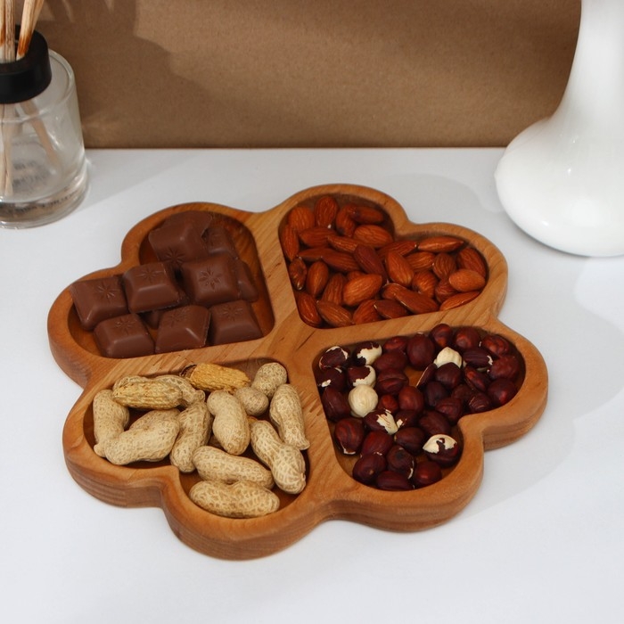 Менажница деревянная авторская Adelica &laquo;Сердце&raquo;, 22&times;22&times;1,8 см, пропитана минеральным маслом, берёза