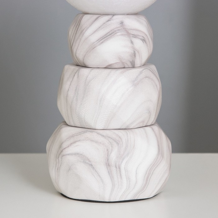 Лампа настольная Лампа настольная "Амани" 1х40Вт Е14 белый 11,5х11,5х28см