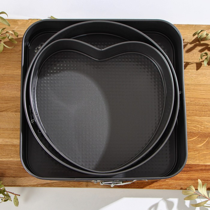 Набор форм для выпечки Доляна «Элин», 3 предмета: d=25/21/26 см, съёмное дно, антипригарное покрытие, цвет чёрный Набор форм для выпечки Доляна «Элин», 3 предмета: d=25/21/26 см, съёмное дно, антипригарное покрытие, цвет чёрный