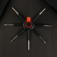 Фонарик-мультитул &laquo;Двигайся к цели&raquo;, 8 в 1