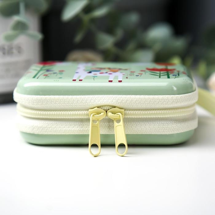 Шкатулка металл на молнии Шкатулка металл на молнии "Дети верхом на жирафе" 9х6,5х3,3 см