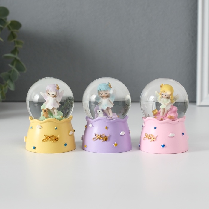 Сувенир полистоун водяной шар свет Сувенир полистоун водяной шар свет "Девочка-ангел" МИКС 4,6х4,6х7 см