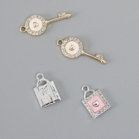 Декор для творчества металл, стразы "Ключик и замочек с сердцем" набор 2 шт 2,2х1,2 см Декор для творчества металл, стразы "Ключик и замочек с сердцем" набор 2 шт 2,2х1,2 см