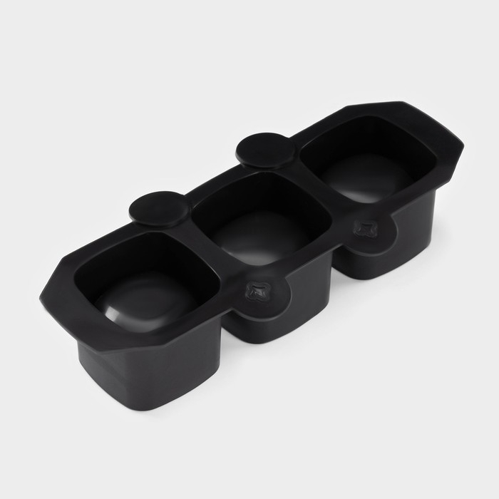 Форма для льда Доляна «Квадрат», силикон, 21,5×9,5×5 см, 3 ячейки (5,2х4,8 см), цвет чёрный Форма для льда Доляна «Квадрат», силикон, 21,5×9,5×5 см, 3 ячейки (5,2х4,8 см), цвет чёрный