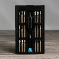 Набор отверток в фляге &laquo;Набор мастера&raquo;, универсальный, 18 предметов