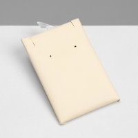 Подставка под серьги «Подушка» , 5,5×7,5 см, цвет белый Подставка под серьги «Подушка» , 5,5×7,5 см, цвет белый