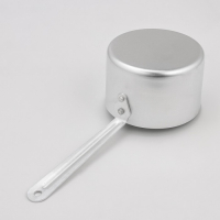 Ковш алюминиевый, 500 мл, металлическая ручка, металлическая крышка Ковш алюминиевый, 500 мл, металлическая ручка, металлическая крышка