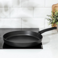 Сковорода &laquo;Дарья&raquo;, d=30 см, съёмная ручка, антипригарное покрытие, цвет чёрный