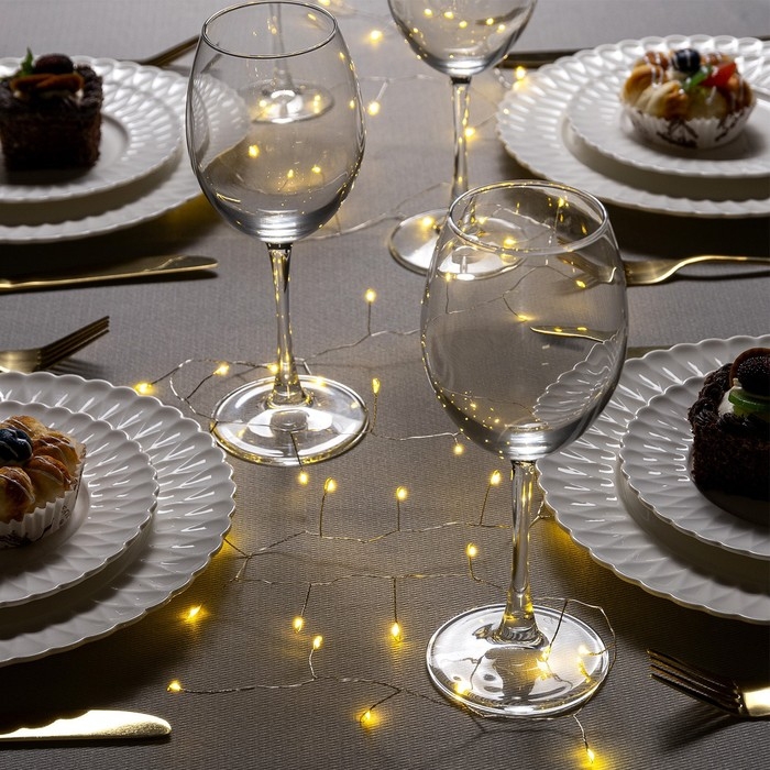 Гирлянда &laquo;Мишура&raquo; 2 м роса, IP20, серебристая нить, 50 LED, батарейки CR2032х2 (в комплекте), свечение тёплое белое