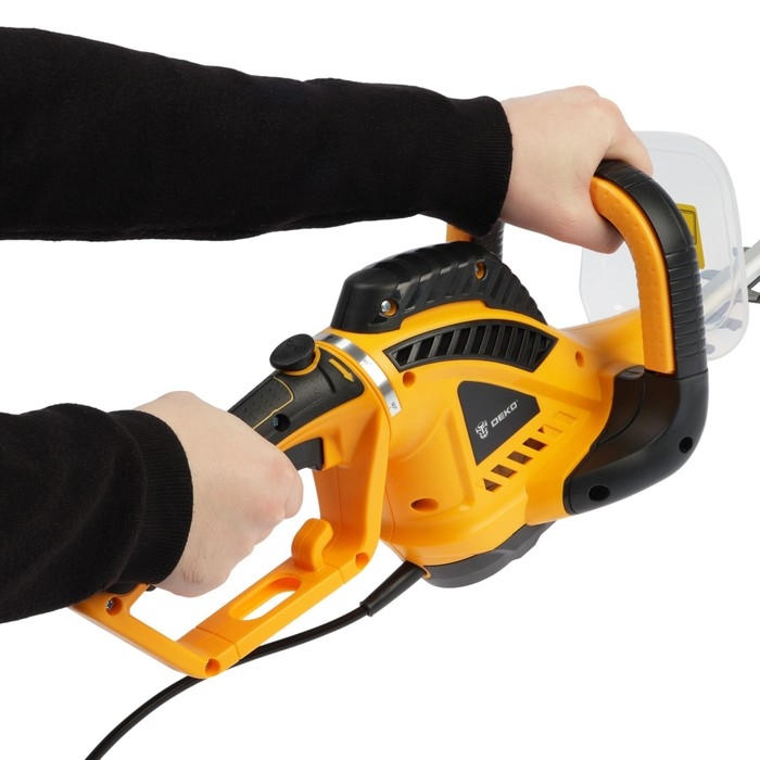 Кусторез электрический DEKO DKBC800, 800 Вт, лезвие 550 мм, 1700 ход/мин Кусторез электрический DEKO DKBC800, 800 Вт, лезвие 550 мм, 1700 ход/мин