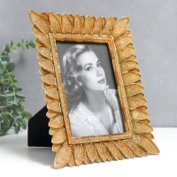 Фоторамка полистоун 10х15 см "Лепестки" золото 17,5х22 см