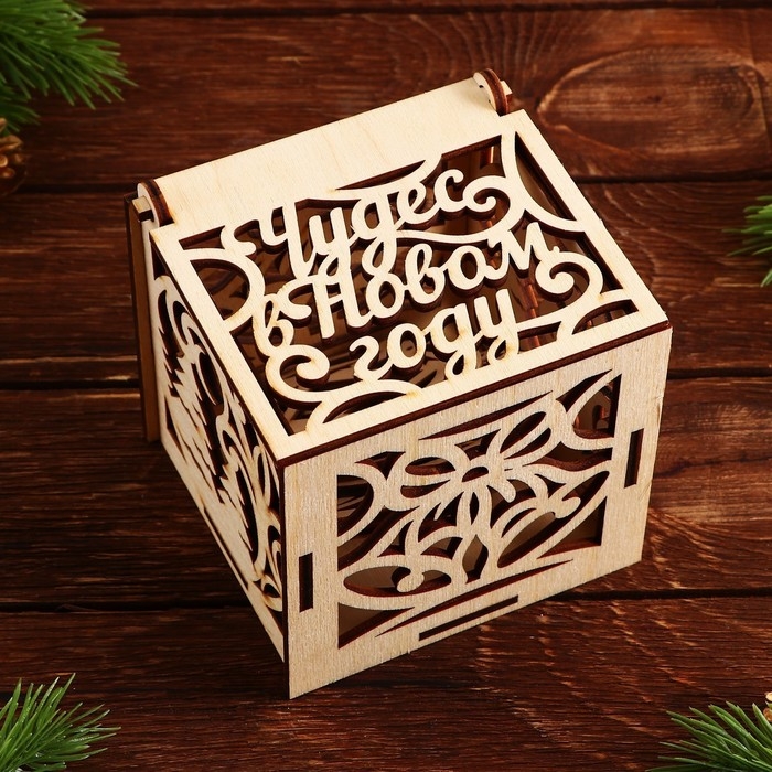 Ёлочные игрушки новогодние &laquo;Новый год: Круглые&raquo;, в деревянной коробке с гравировкой, 6 шт