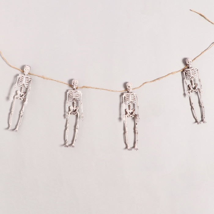 Гирлянда &laquo;Скелеты&raquo;