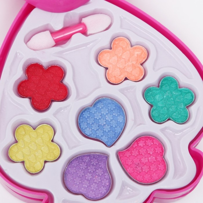 Набор косметики для девочки «Клубника» Набор косметики для девочки «Клубника»