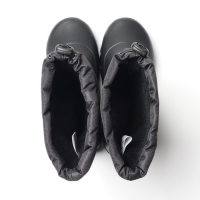 Сапоги (сноубутсы) женские, черные соты р. 36-37 Сапоги (сноубутсы) женские, черные соты р. 36-37