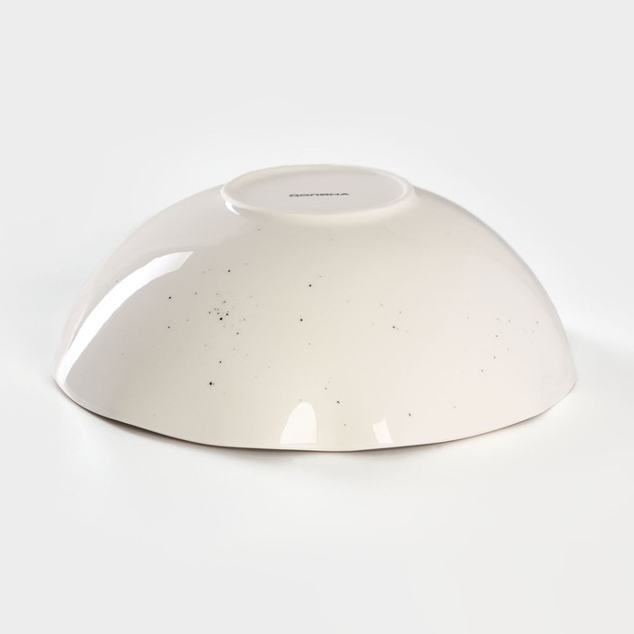 Салатник фарфоровый Доляна «Млечный путь», 1,4 л, d=22 см, цвет белый в крапинку Салатник фарфоровый Доляна «Млечный путь», 1,4 л, d=22 см, цвет белый в крапинку