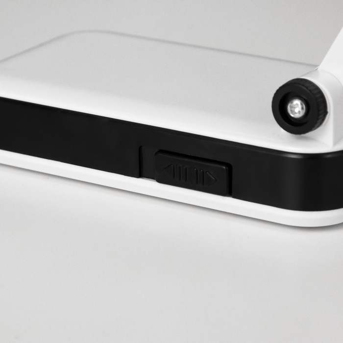 Лампа настольная LED 24 диода "Инновация" от батареек 27,5х7х12,5 см RISALUX