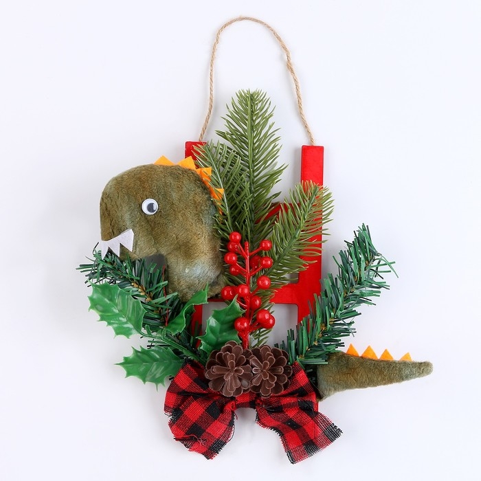 Новогоднее украшение «Дракон с елью и бантом», 20 см Новогоднее украшение «Дракон с елью и бантом», 20 см