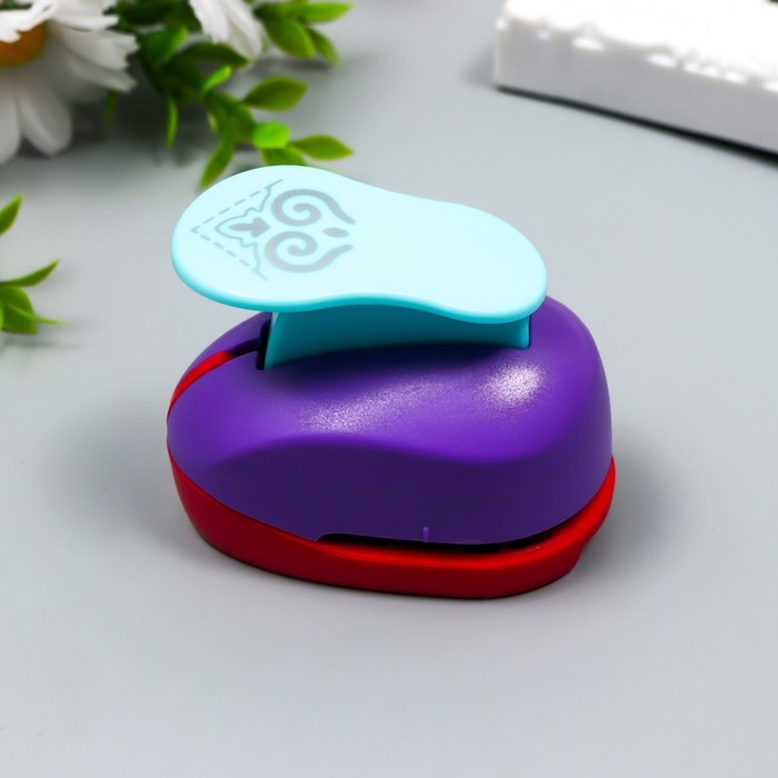 Дырокол фигурный для углов Дырокол фигурный для углов "Букет" вырубка 2,5 см 8х8 см